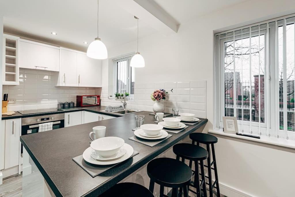 Park & Relax In 1Bd Central Liverpool Home Exterior photo
